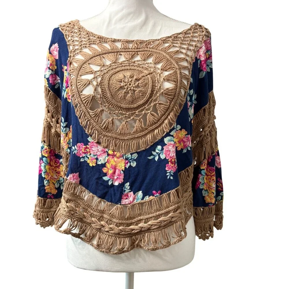 Boho Chic Crochet & Floral Knit Top With Raglan Sleeves Size Small